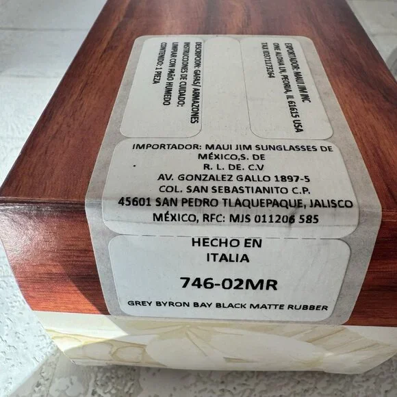 Maui Jim BYRON BAY Polarized Sunglasses 746-02MR Matte Black Rubber Neutral Grey - Picture 2 of 8